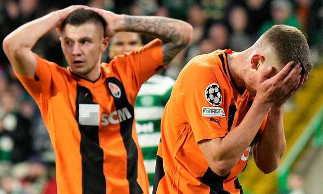 Is this the worst miss ever? Shakhtar forward fails to roll the ball into empty net against Celtic