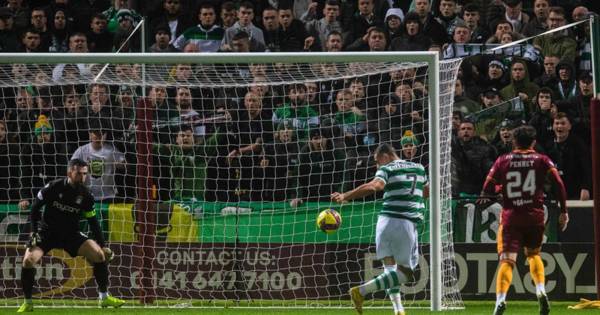 Motherwell vs Celtic – in pictures