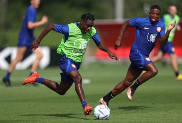 Video: Jeremie Frimpong leaves Dutch training early with injury