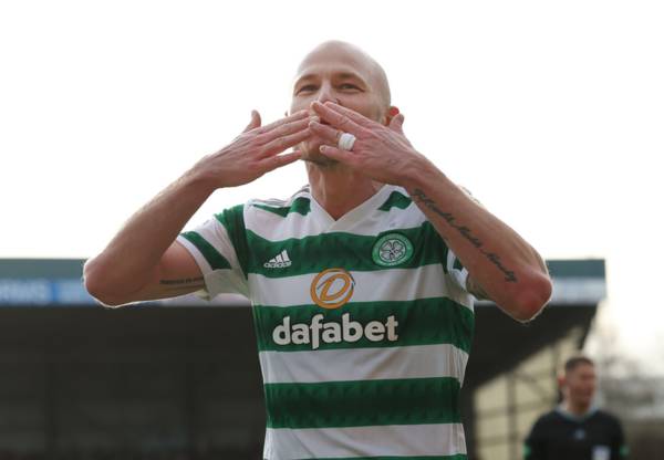 Aaron Mooy sends beautiful message to Celtic fans