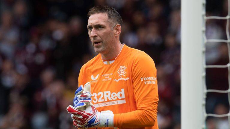 Former Celtic Man Hits Out At “Pathetic” Ibrox Keeper