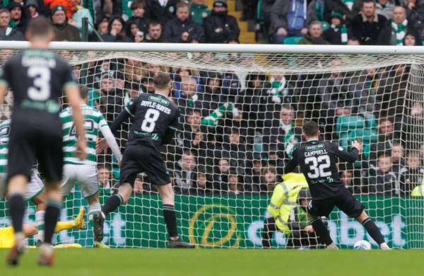 Leaders Celtic leave it late to see off 10-man Hibernian