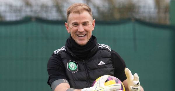 Celtic No1 Joe Hart’s fires cheeky one-liner at Giorgos Giakoumakis as Greek responds to online quip