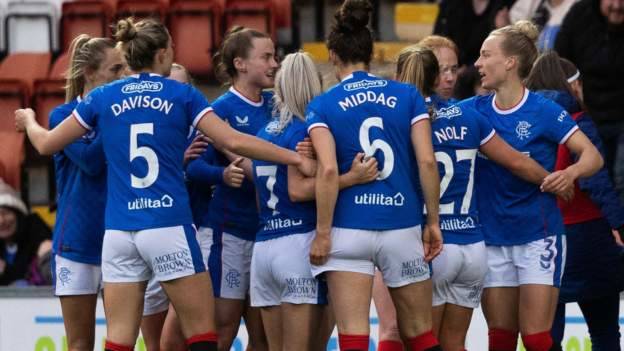 SWPL: Celtic 0-1 Rangers: Kirsty Howat strike opens up title race