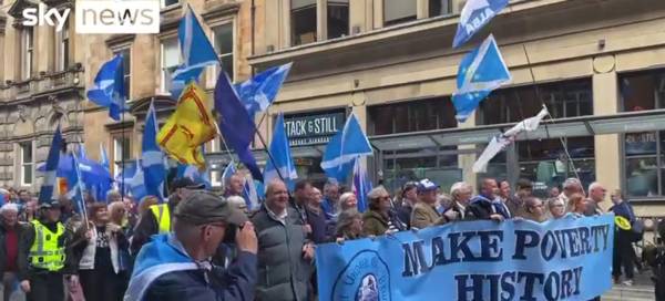 Celtic’s Coronation song sung by Indy protesters in Glasgow and Republicans in London