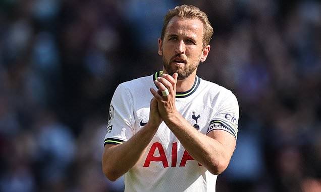 Transfer news LIVE: Man United close in on Napoli star; Harry Kane latest; Mane set for exit