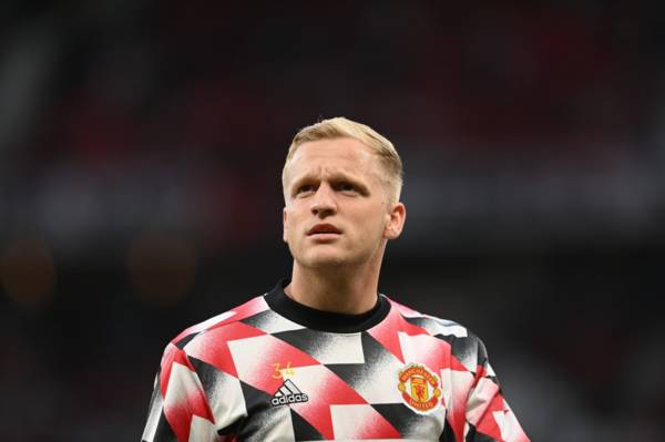 Report: Celtic hold interest in Donny van de Beek; loan exit from Manchester United most likely