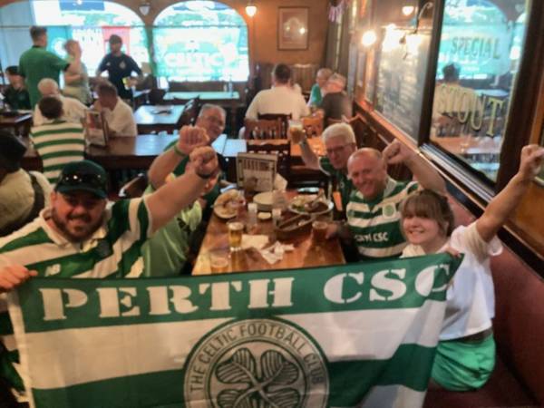 This is Yatao – Celtic family gathered at the bar in Tokyo yesterday for Celtic Japan Tour