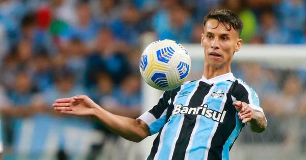 Who is Ferreira? Celtic transfer target profiled as approach made for Gremio winger