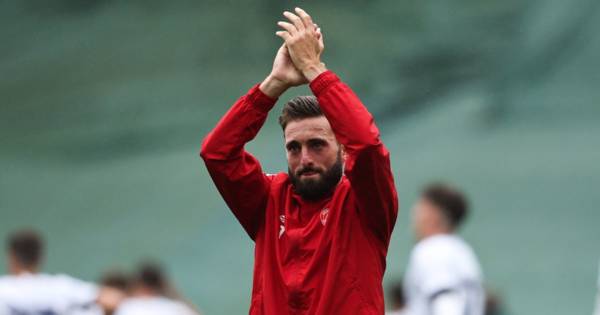 Graeme Shinnie wants Aberdeen to close the gap on Celtic and Rangers this season