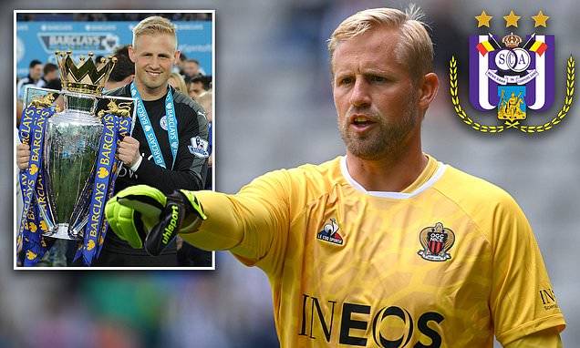 Former Leicester goalkeeper and captain Kasper Schmeichel signs a one-year-deal with Belgian side Anderlecht after being released on deadline day