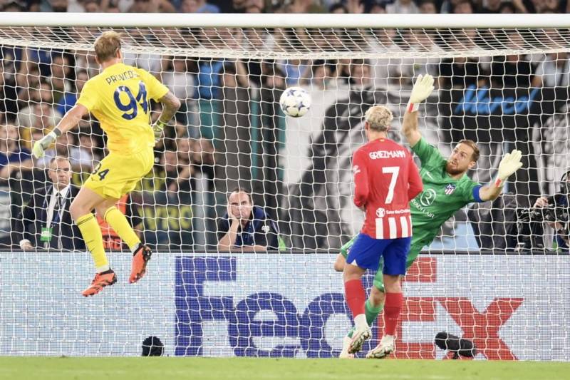 Video: The utterly bizarre moment in Celtic’s UCL group as goalkeeper scores