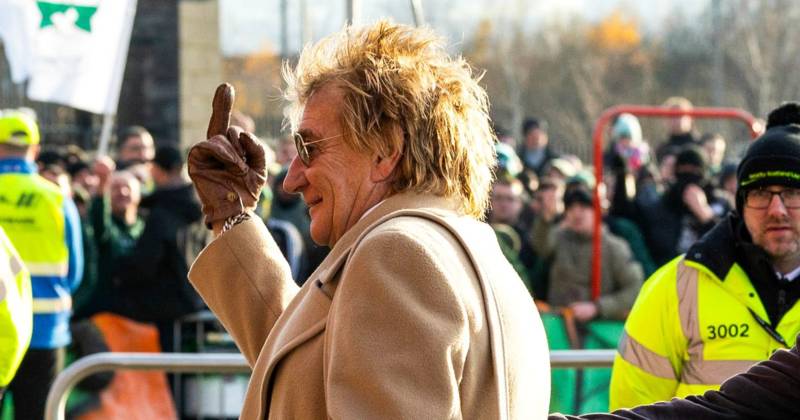 Rod Stewart fires back at Green Brigade boos as Celtic daft rockstar brandishes MIDDLE FINGER