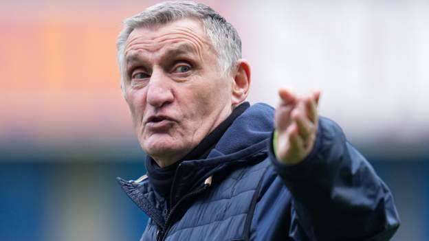 Ex-Celtic & Hibs boss Mowbray replaces Rooney at Birmingham City