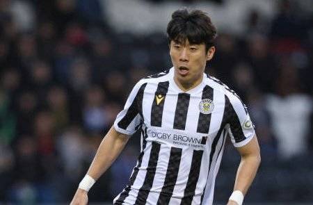 “He has a lot of talent” – St. Mirren Manager Reacts To Kwon’s Debut