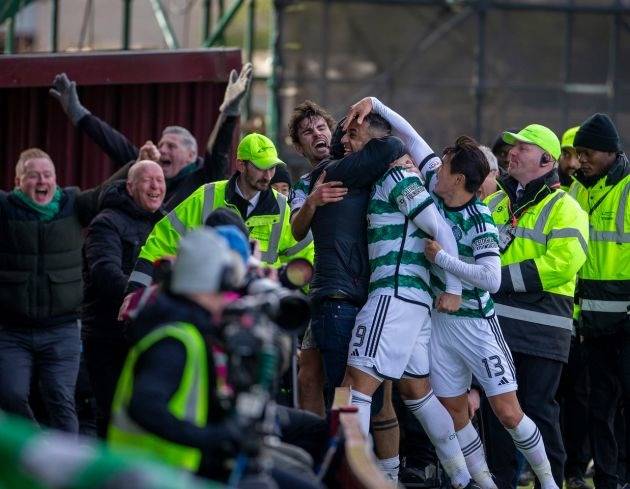 Noise for the Bhoys, a vocal Celtic support needed under the Paradise lights