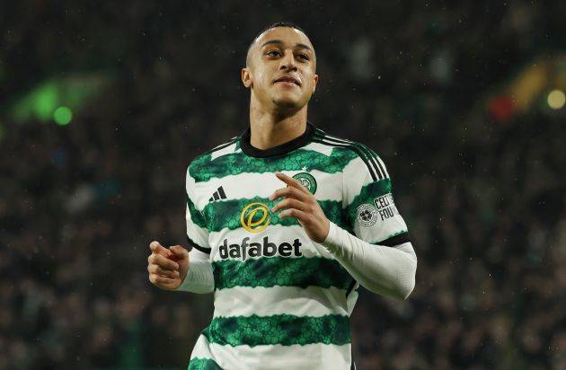 “Strikers are hard to find,” John Hartson urges Celtic to sign Adam Idah