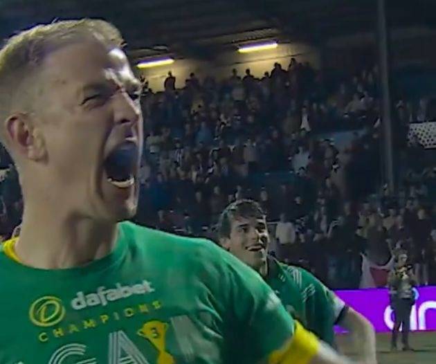 Video: Joe Hart leads the celebration for the Scottish Champions