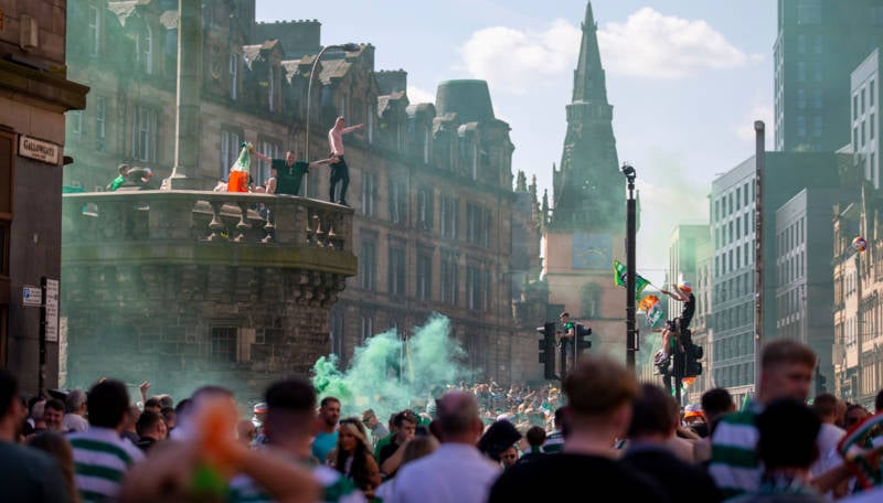 Crazy Scenes- Full video as Celtic fans turn Glasgow Green and White