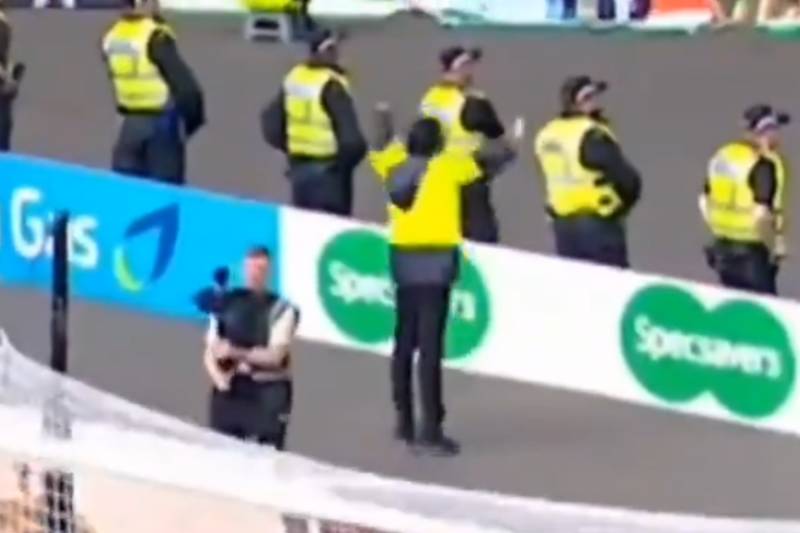 Hilarious moment steward celebrates during Celtic vs Rangers