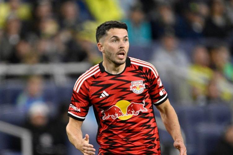 Scotland call up for New York Red Bulls winger Lewis Morgan