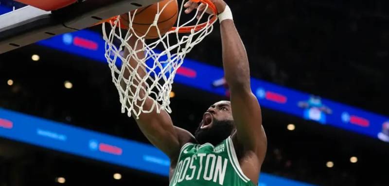 Boston Celtics beat Dallas Mavericks to break NBA record