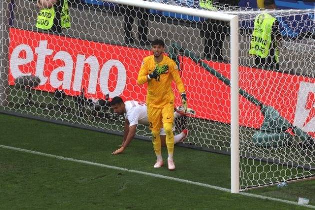 Video: Celtic goalkeeping target involved in horror own-goal at Euros