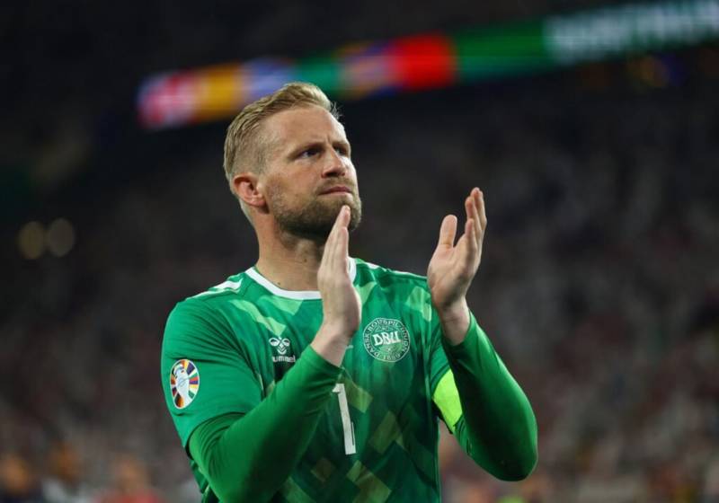 Medical Passed: Kasper Schmeichel En Route to Celtic Camp