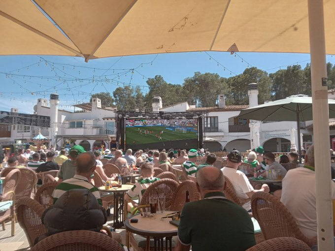 Hundreds enjoy the Celtic songs of Santa Ponsa as Chelsea are thrashed