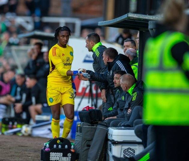 Tobi Oluwayemi joins Dunfermline on a season loan deal