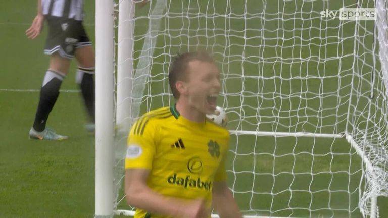 Johnston seals it for Celtic!