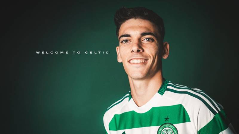 Alex Valle joins Celtic on loan from Barcelona