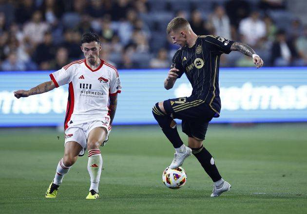 Celtic target LAFC’s Mateusz Bogusz in late transfer push