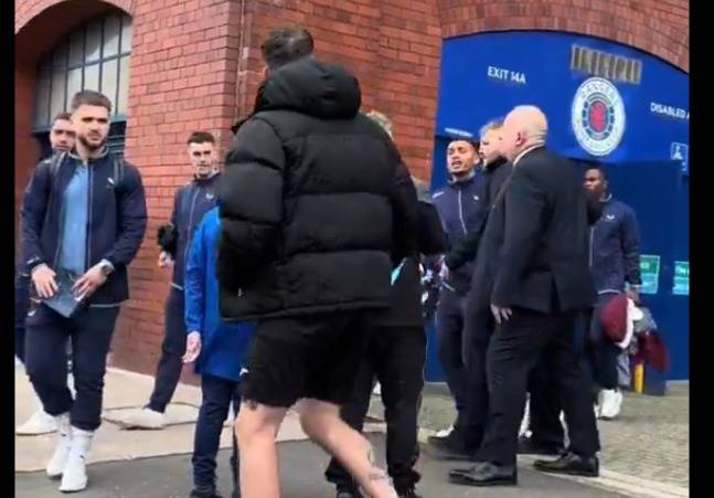 Tav came off the bus and told fans they were a disgrace- Angry fan calls out Hall of Famer