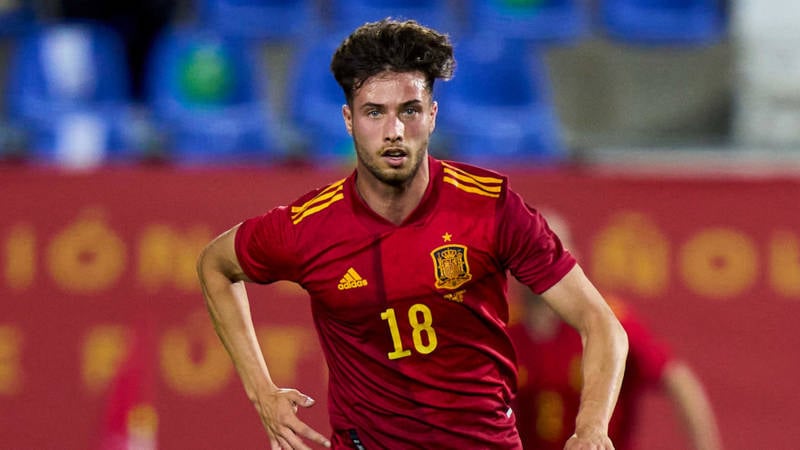 Celtic should sign Spanish international for bargain fee