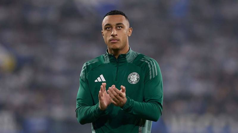 Celtic fans handed worrying Adam Idah injury news