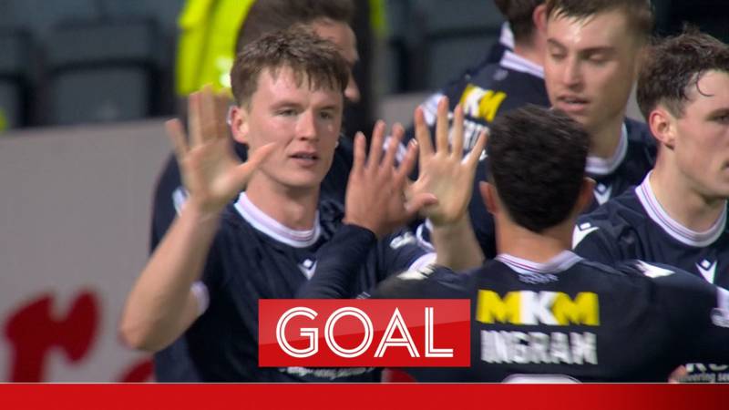 ‘Donnelly has done it!’ | Dundee take late lead against Celtic