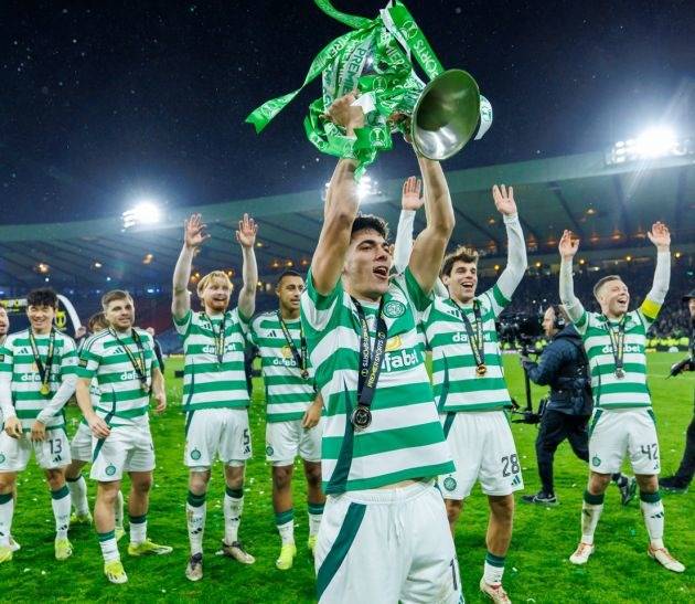 Alex Valle says his Celtic goodbyes, as €6m summer price tag revealed