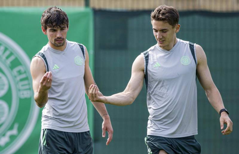 How Matt O’Riley keeps in touch with old Celtic teammate through ‘guided meditation’