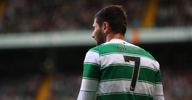 Show: Nadir Ciftci’s Velcro toes