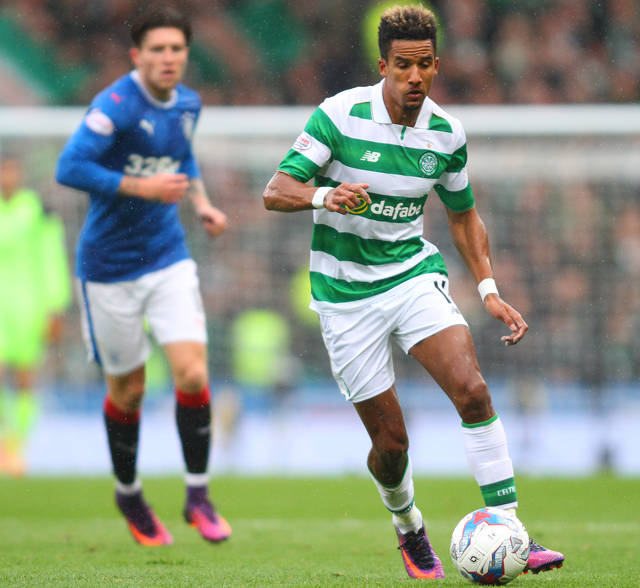 Video: Celtic Fans Show Support to Scott Sinclair With Anti-Racism Banner