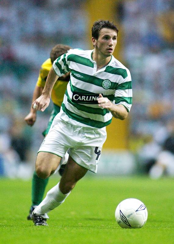 Former Celtic midfielder Liam Miller loses battle against cancer