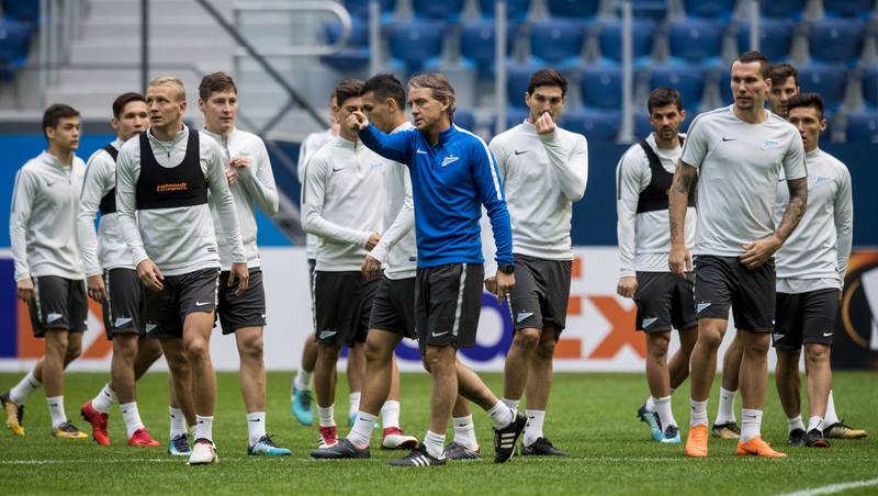 Zenit boss Roberto Mancini remains ice cool as temperatures plummet ahead of Celtic clash