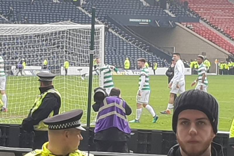 Leigh Griffiths Keeps to Tradition by Tying Scarf Around Hampden Post