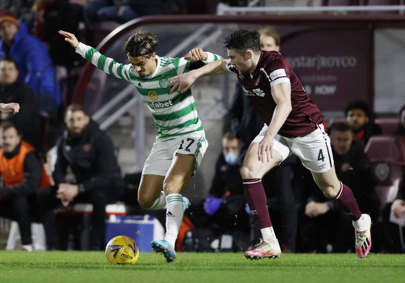 ‘Hopefully get it done’ – Journalist says Celtic are working on biggest signing of Ange era