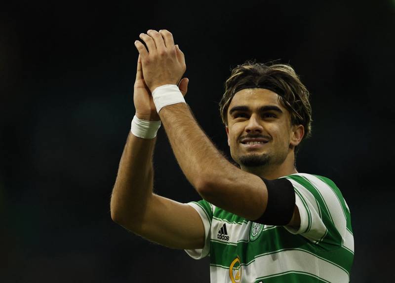 ‘Surprised’, ‘Fans will be worried’ – Pundit thinks late £5m+ Celtic move will now go through