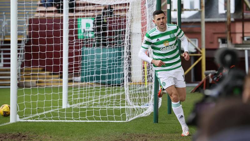 Tom Rogic: What Ange Postecoglou had to say on playmaker’s contract situation