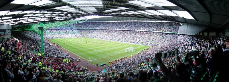 “I thought you were joking”, “Dear God, that’s horrendous” – Buried Ibrox footage of Hibs penalty claim surfaces. Guess why