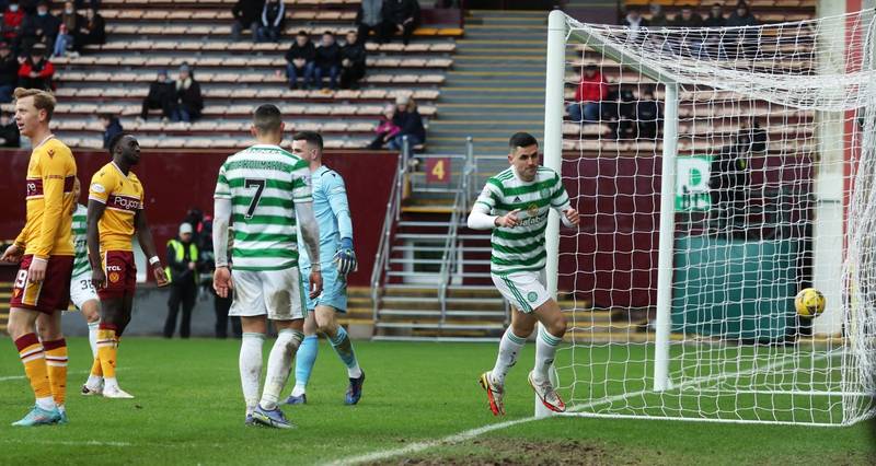 ‘Talks going on’ – BBC pundit thinks Celtic are speaking with ‘fantastic’ ace behind the scenes