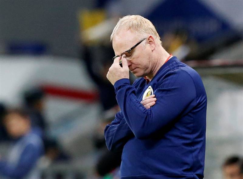 “It looked like as if” – Alex McLeish’ completely bizarre Celtic player comments